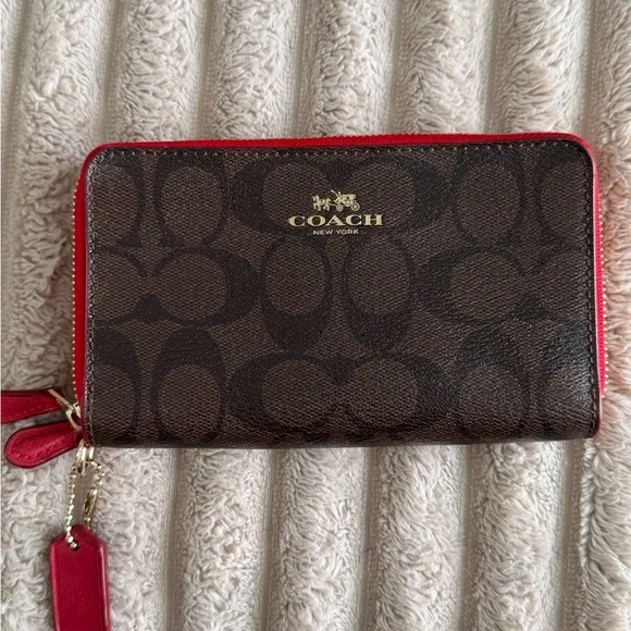 Coach Long Zip Around Wallet in Signature Canvas - Picture 1 of 12